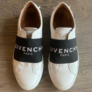 Givenchy Sneakers